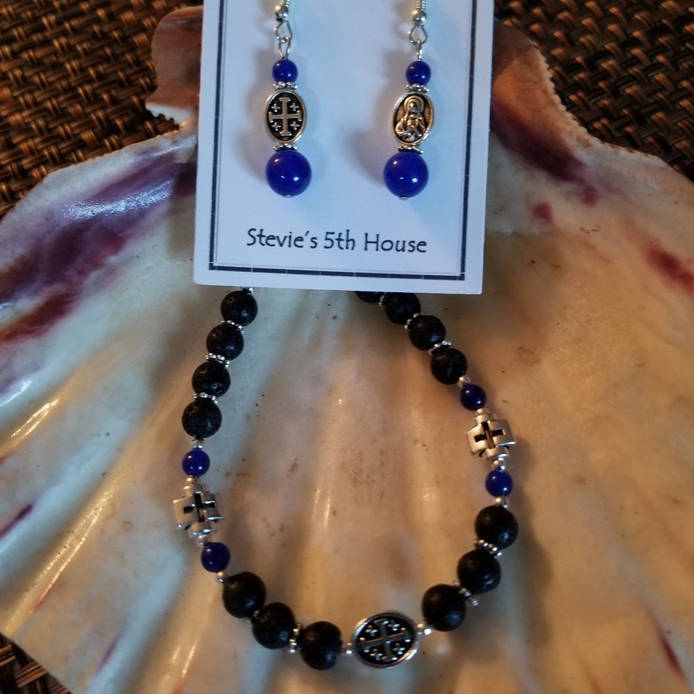 2PC Sapphire Mary/Cross Lavastone Set